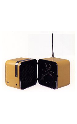 1966 Portable radio  TS502 Marco Zanuso Richard Sapper Brionvega